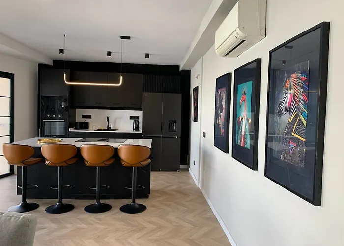 Calma Manila Torremolinos